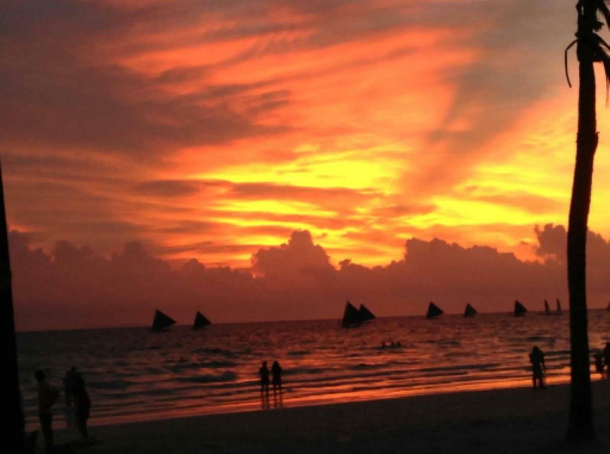 Chateau De Boracay Balabag  Eksteriør billede